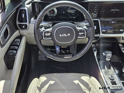 Certified 2023 Kia Sorento SX image 14