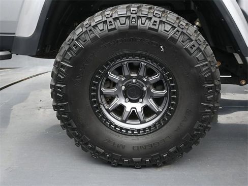Used 2020 Jeep Gladiator Rubicon image 39