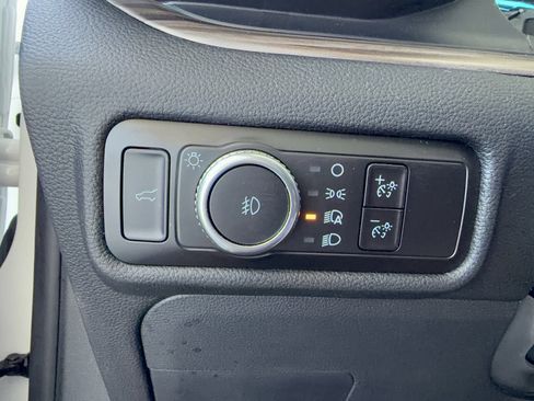 Certified 2023 Ford Explorer Limited w/ Limited Technology Package image 28