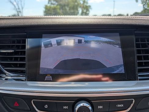 Used 2018 Buick Regal Preferred w/ Sights and Sounds Package AWD/4WD image 26