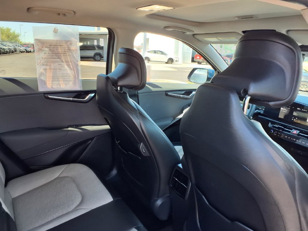 Used 2025 Kia Niro FWD image 21