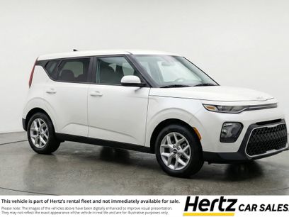 Used 2025 Kia Soul LX w/ LX Technology Package