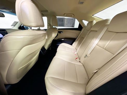 Used 2015 Toyota Avalon Limited image 29
