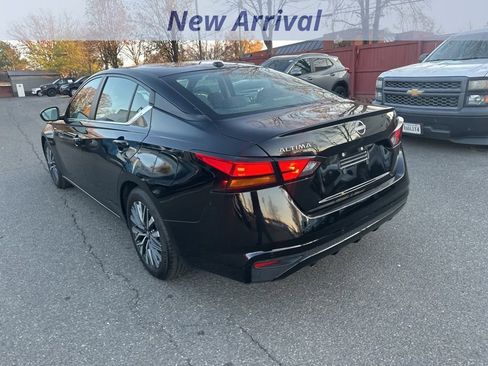 Used 2023 Nissan Altima 2.5 SV image 4