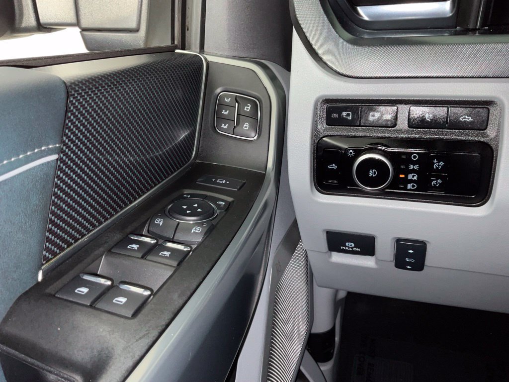 Used 2024 Ford F250 Limited AWD/4WD image 21