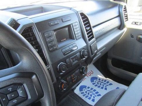 Used 2019 Ford F350 XLT image 11