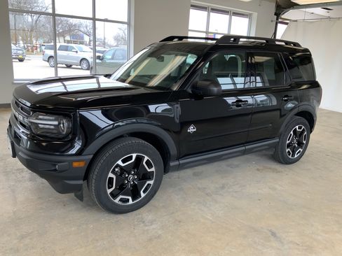 Used 2023 Ford Bronco Sport Outer Banks w/ Tech Package image 5