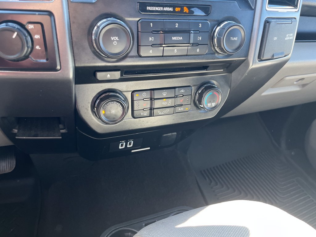 Used 2018 Ford F150 XLT w/ Equipment Group 302A Luxury AWD/4WD image 20