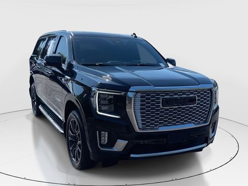 Used 2024 GMC Yukon XL Denali RWD image 1