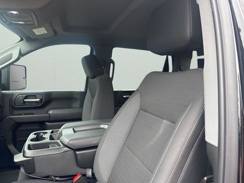 Used 2025 Chevrolet Silverado 2500 Custom w/ Custom Value Package image 25