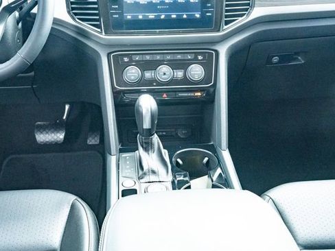Certified 2022 Volkswagen Atlas SE w/ Black Wheel Package AWD/4WD image 35