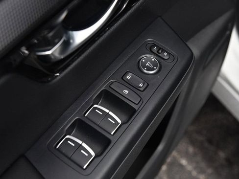 Certified 2025 Honda CR-V EX-L image 8