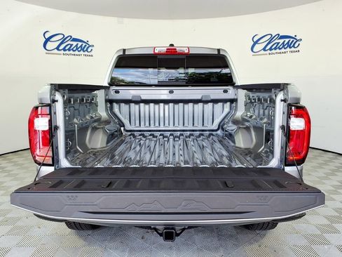New 2026 GMC Canyon AT4 w/ Nightfall Essentials Package AWD/4WD image 5