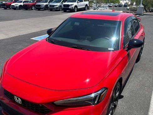 Used 2025 Honda Civic Sport Touring image 3