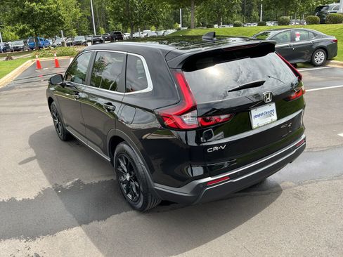 Used 2025 Honda CR-V EX-L image 8