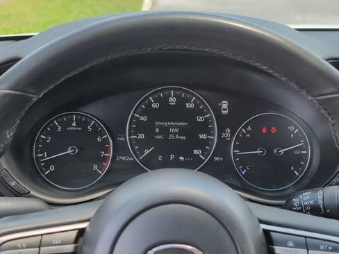 Used 2023 MAZDA MAZDA3 s FWD image 22