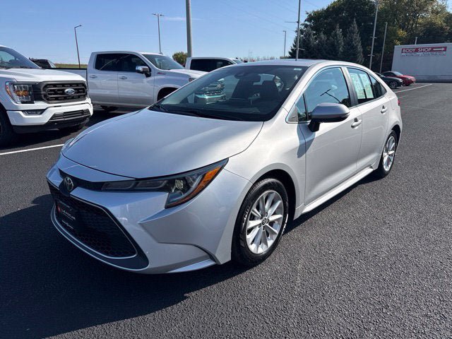 Used 2020 Toyota Corolla XLE FWD image 5