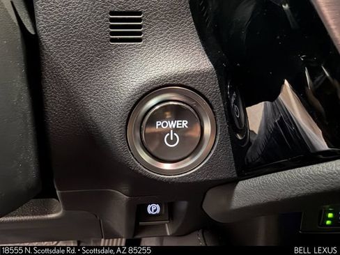 Used 2025 Lexus ES 300h w/ Premium Package FWD image 33