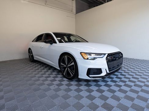 Used 2022 Audi S6 Prestige w/ Prestige Package image 6