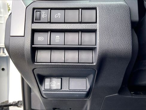 Used 2024 Toyota Tacoma TRD Off-Road image 32