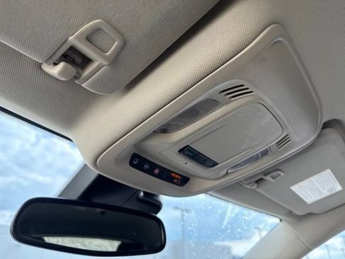 Used 2023 Buick Envision Essence FWD image 19
