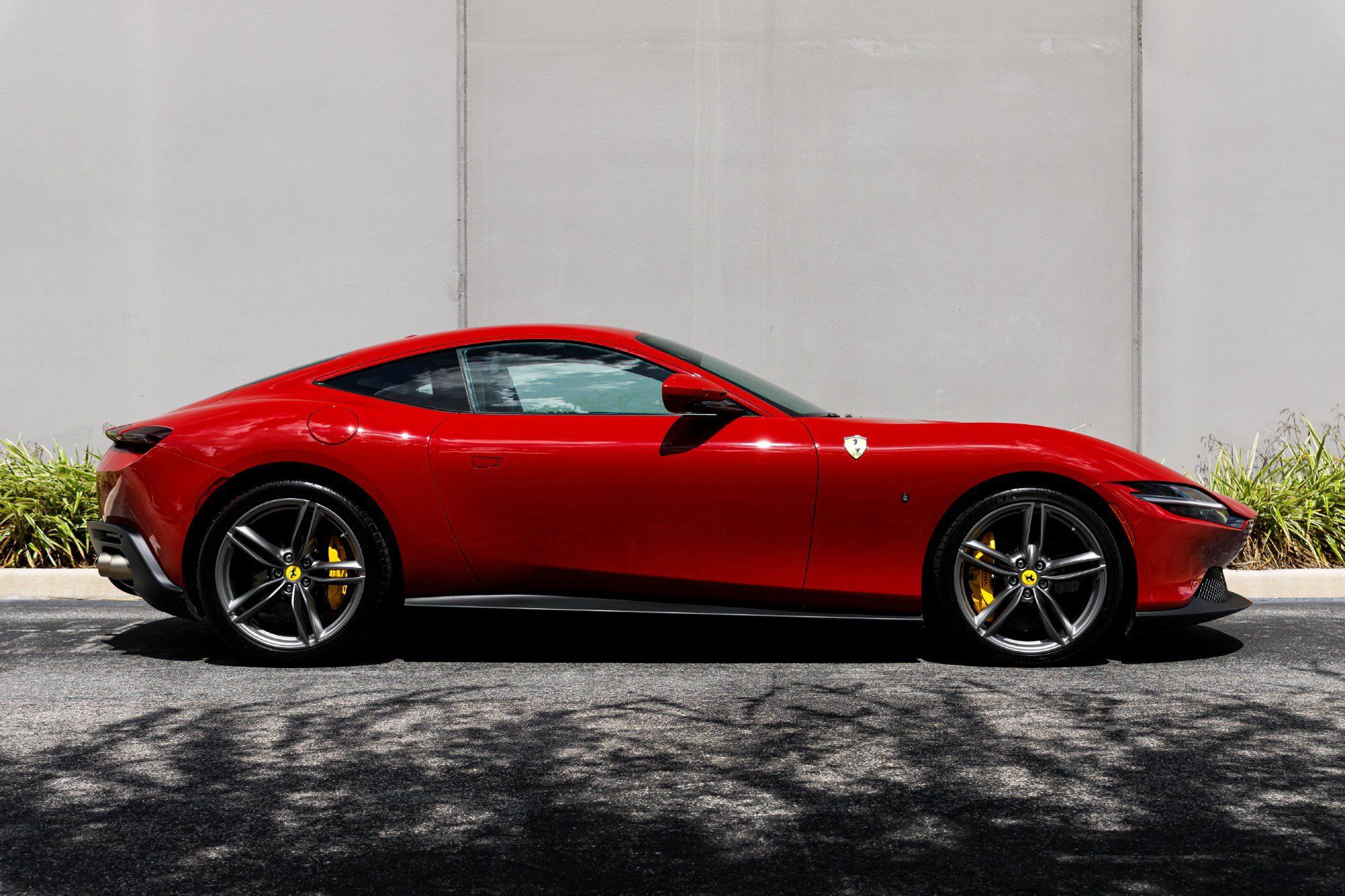 Used 2023 Ferrari Roma RWD image 12