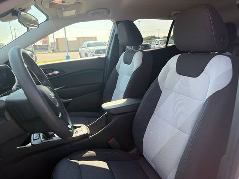Used 2024 Chevrolet Trax LS FWD image 16