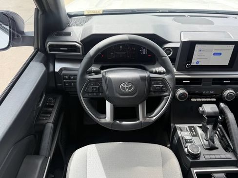 Used 2026 Toyota 4Runner SR5 AWD/4WD image 24