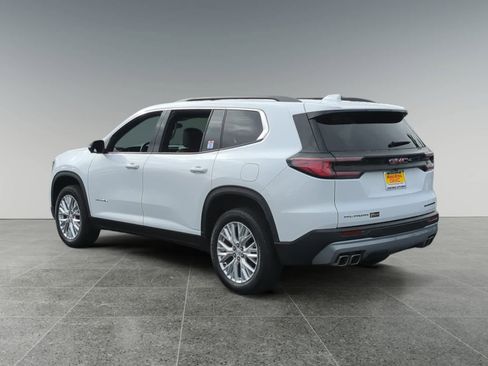 Used 2024 GMC Acadia Elevation image 3