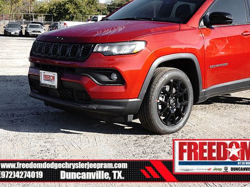 New 2026 Jeep Compass Latitude image 42