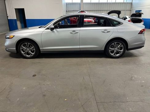 Used 2024 Honda Accord EX image 6