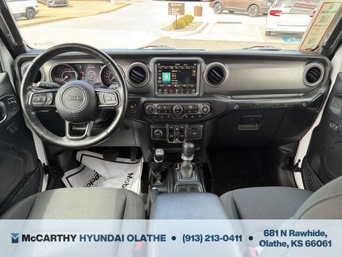Used 2021 Jeep Wrangler Unlimited Sport AWD/4WD image 3