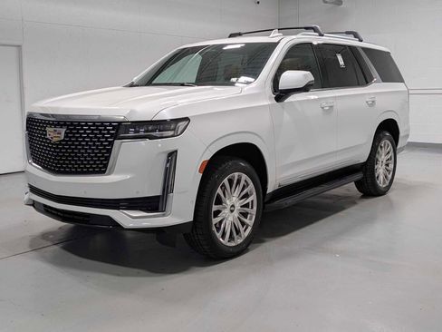 Used 2023 Cadillac Escalade Premium Luxury image 1