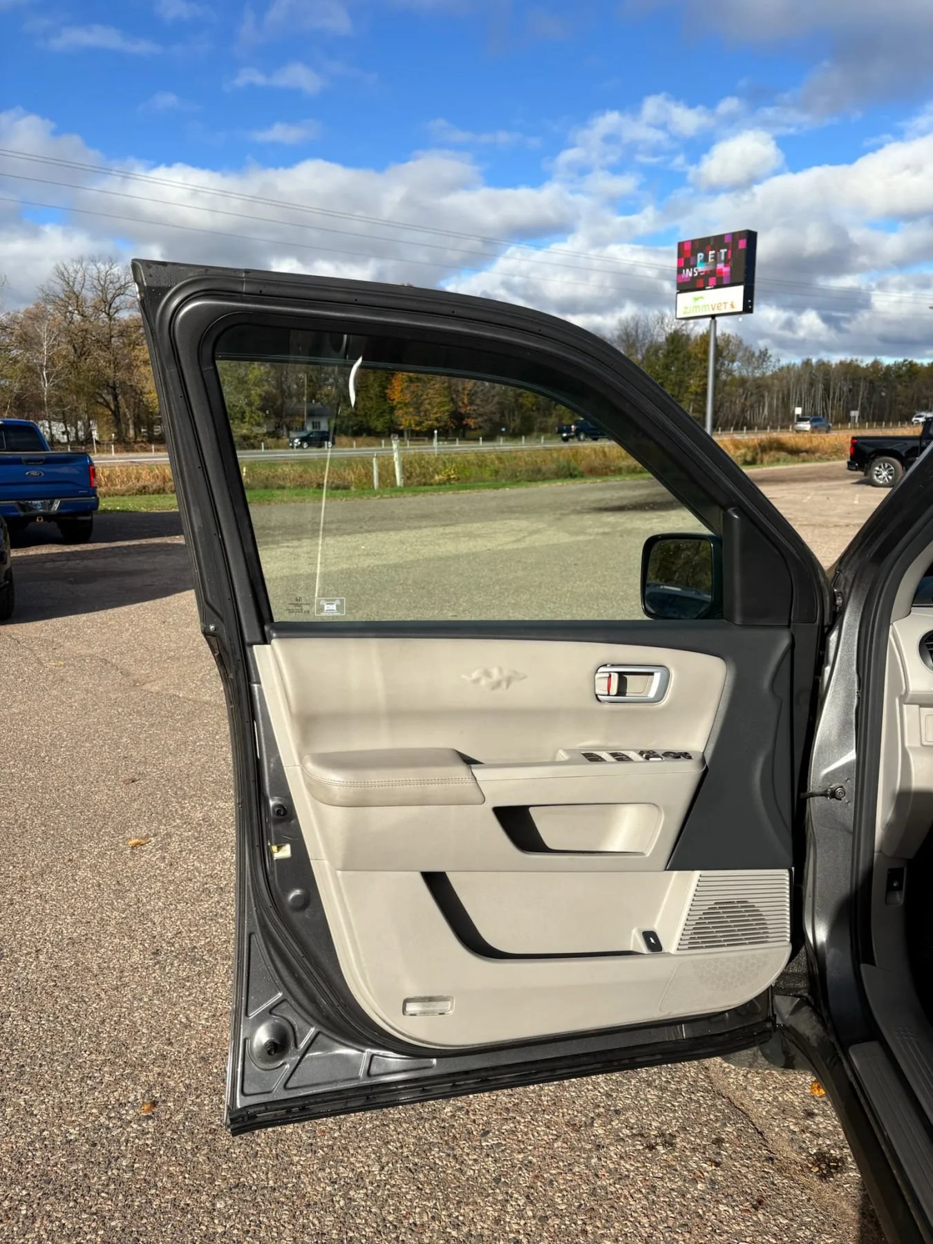 Used 2011 Honda Pilot EX-L image 9