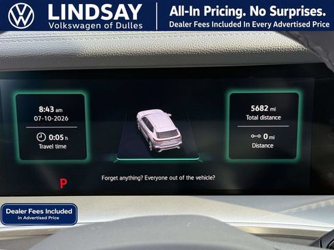 Used 2025 Volkswagen Tiguan SE R-Line AWD/4WD image 26