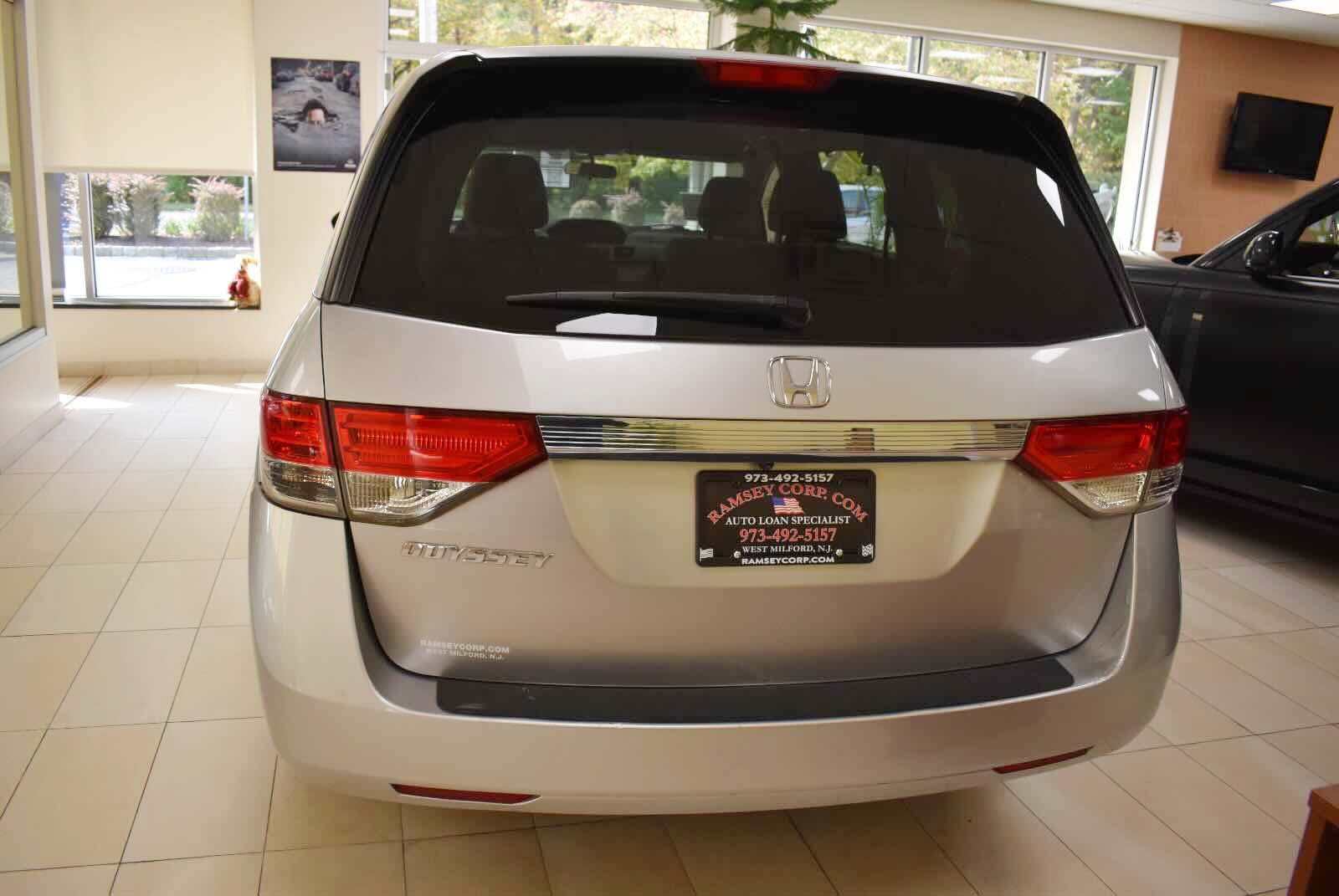 Used 2015 Honda Odyssey EX image 5