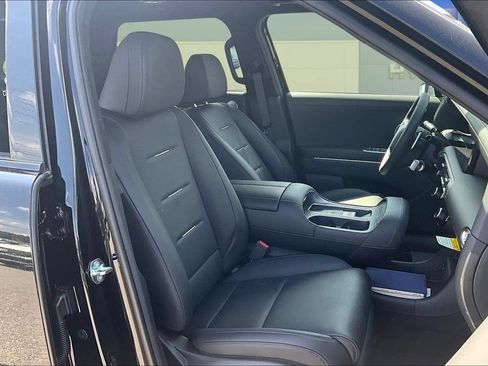 Certified 2026 Hyundai Palisade Calligraphy FWD image 10