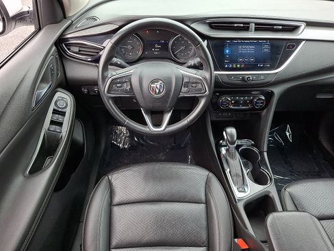 Used 2023 Buick Encore GX Essence image 11