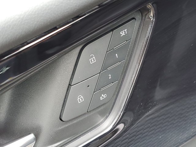 Used 2025 Chevrolet Blazer EV RS AWD/4WD image 22