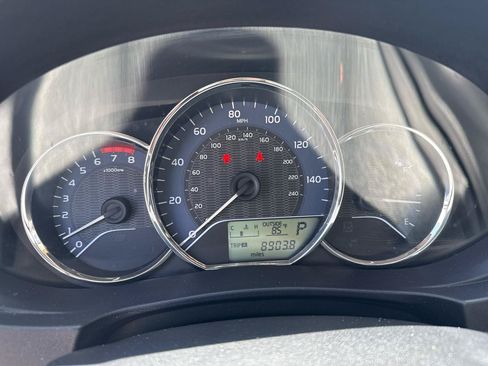 Used 2014 Toyota Corolla LE FWD image 31