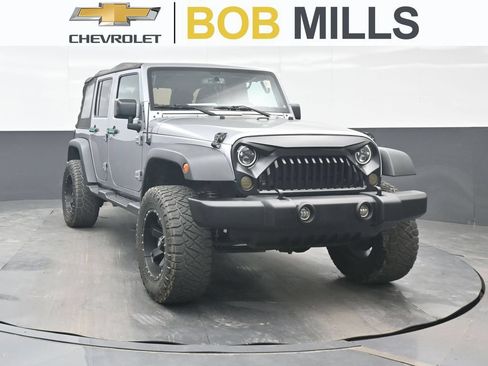 Used 2018 Jeep Wrangler Unlimited Sport S AWD/4WD image 1