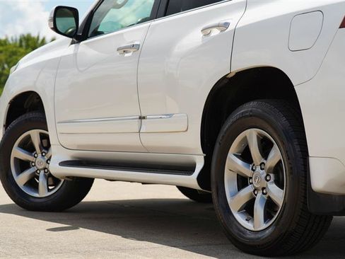 Used 2013 Lexus GX 460 Premium AWD/4WD image 18
