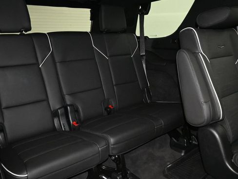 Used 2023 Cadillac Escalade Sport w/ LPO, ONYX Package AWD/4WD image 17