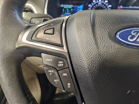 Used 2020 Ford Edge Titanium image 26