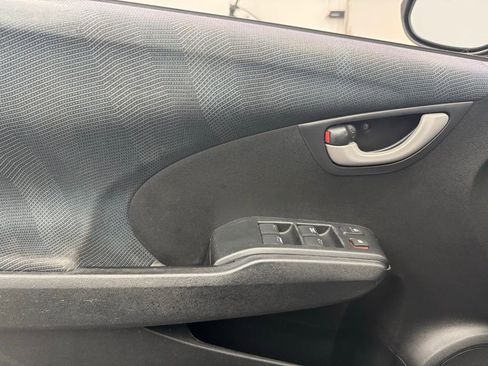 Used 2011 Honda Fit Sport image 13