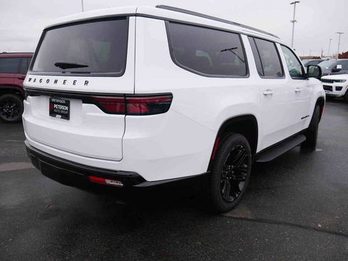 New 2025 Jeep Wagoneer L Series II w/ Convenience Group I image 21