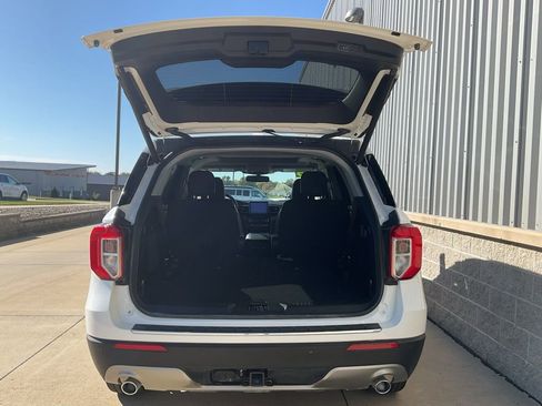 Used 2023 Ford Explorer Limited w/ Equipment Group 301A image 25