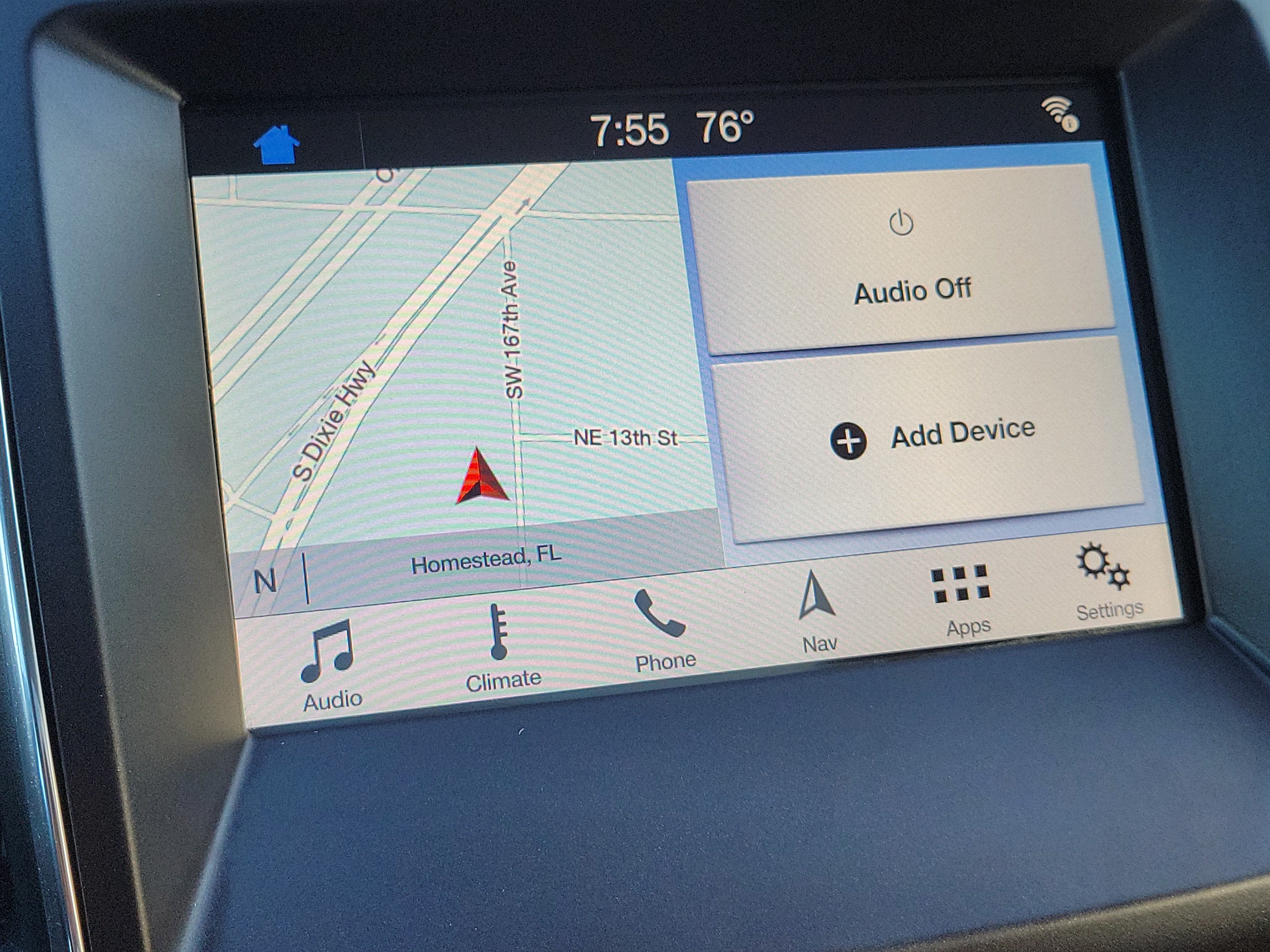 Used 2019 Ford Edge Titanium w/ Equipment Group 301A FWD image 10