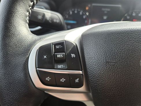 Used 2023 Ford Explorer XLT w/ Equipment Group 202A image 18