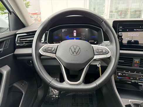 Used 2025 Volkswagen Jetta S FWD image 15